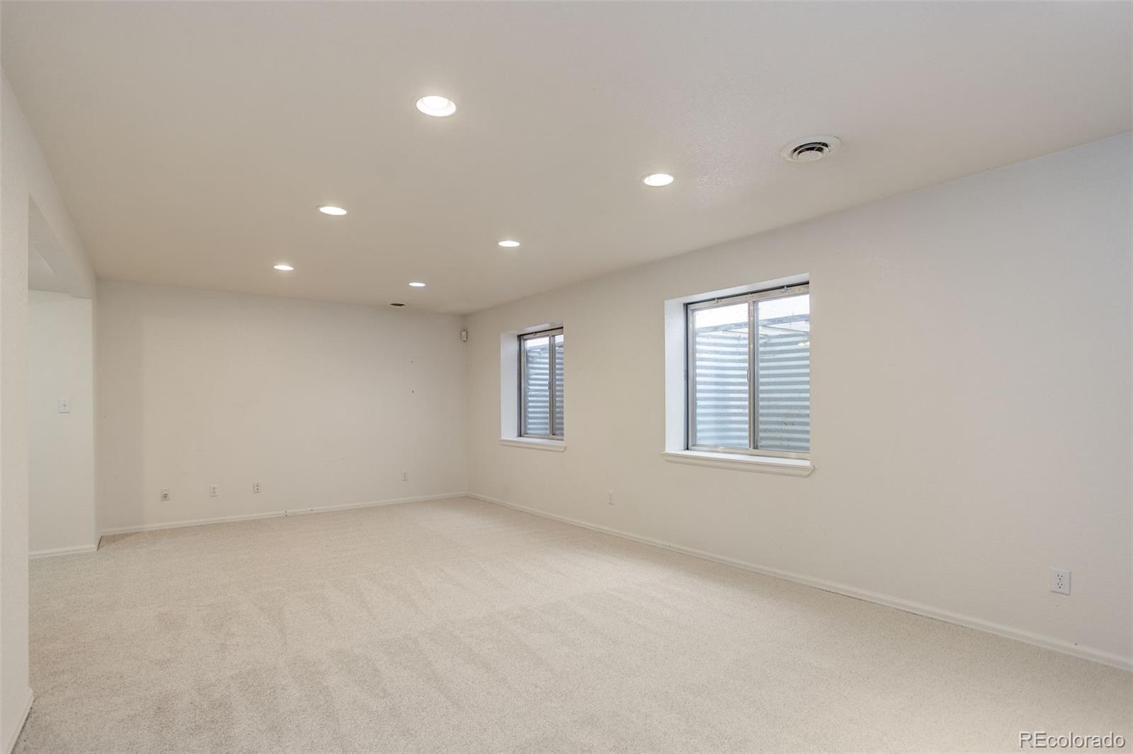 16159 W 70th Place