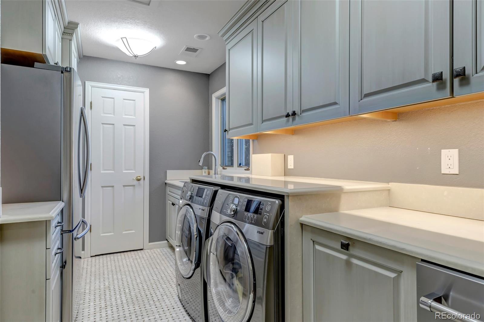 17575 E Kettle Place