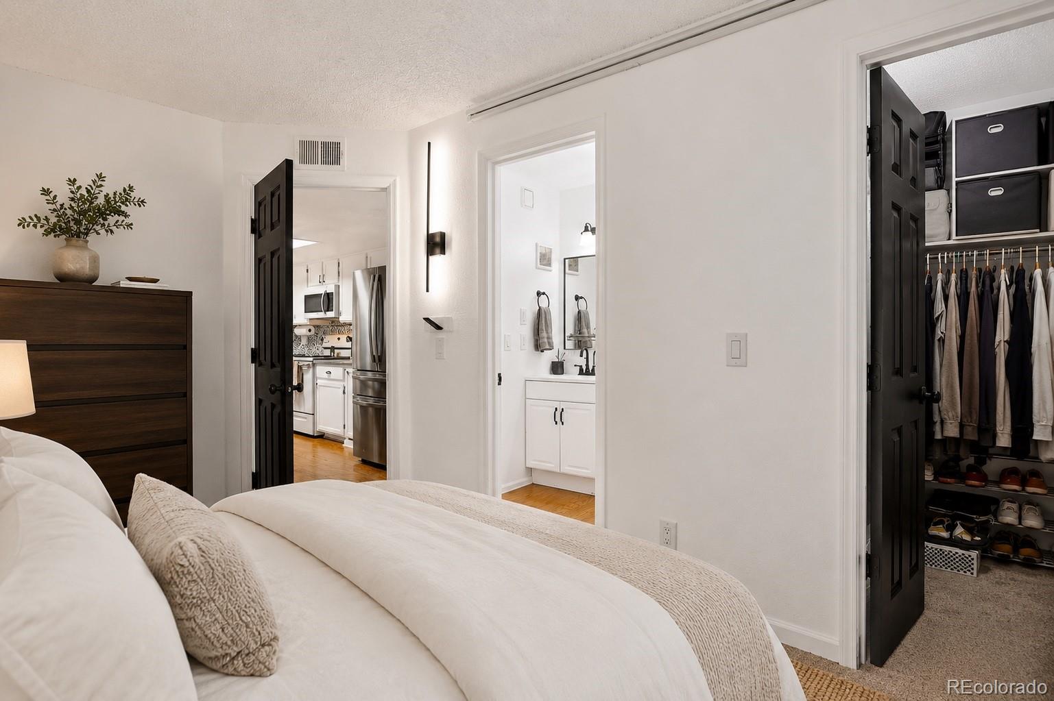 962 S Dearborn Way Unit: 12