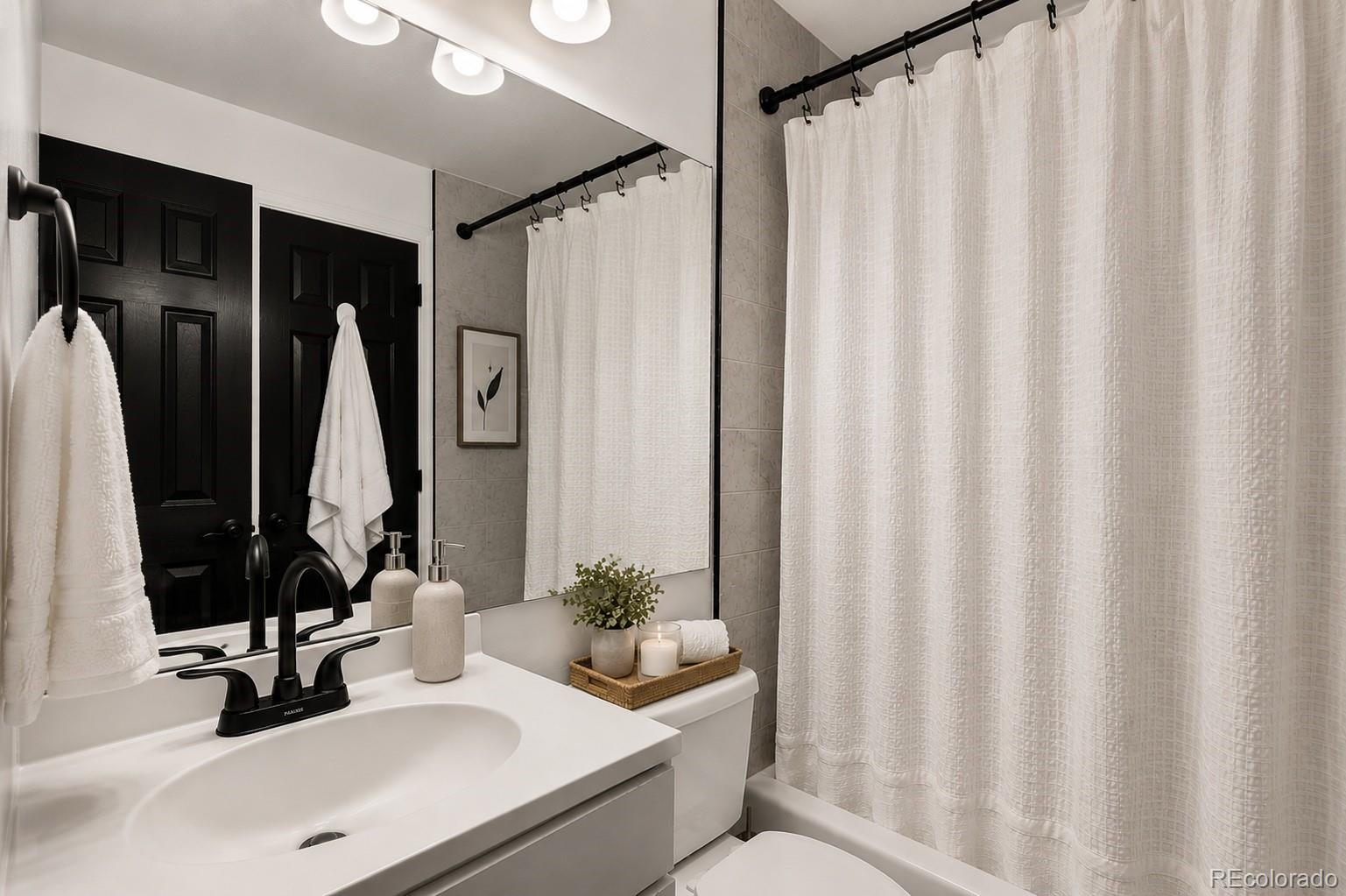 962 S Dearborn Way Unit: 12