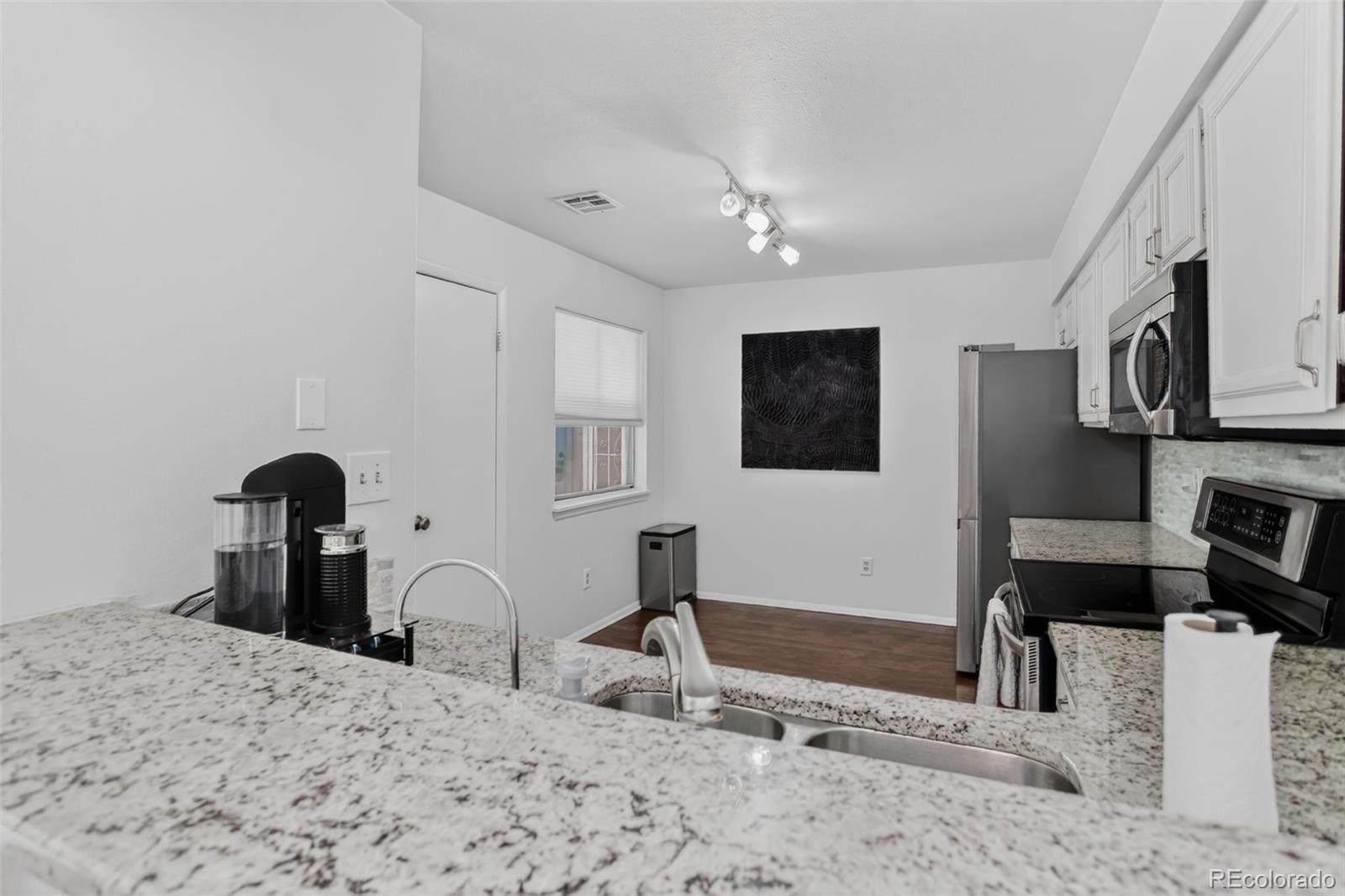 7205 S Gaylord Street Unit: F15