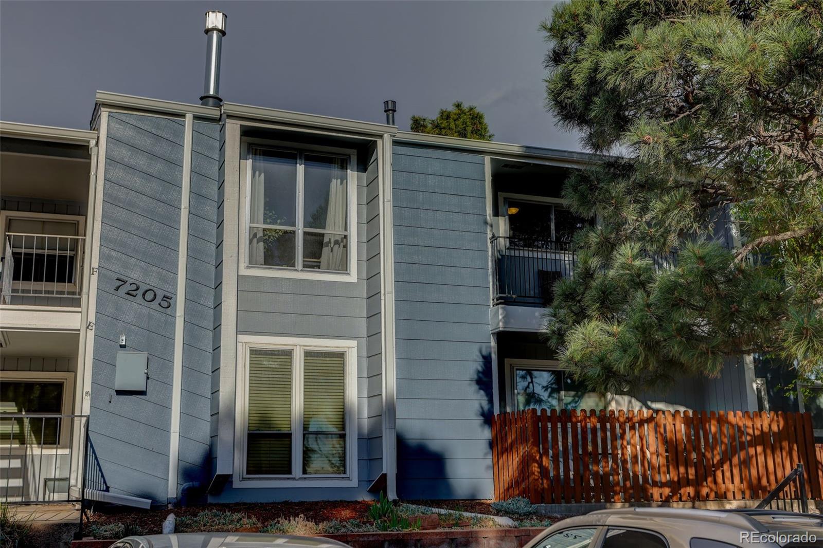 7205 S Gaylord Street Unit: F15