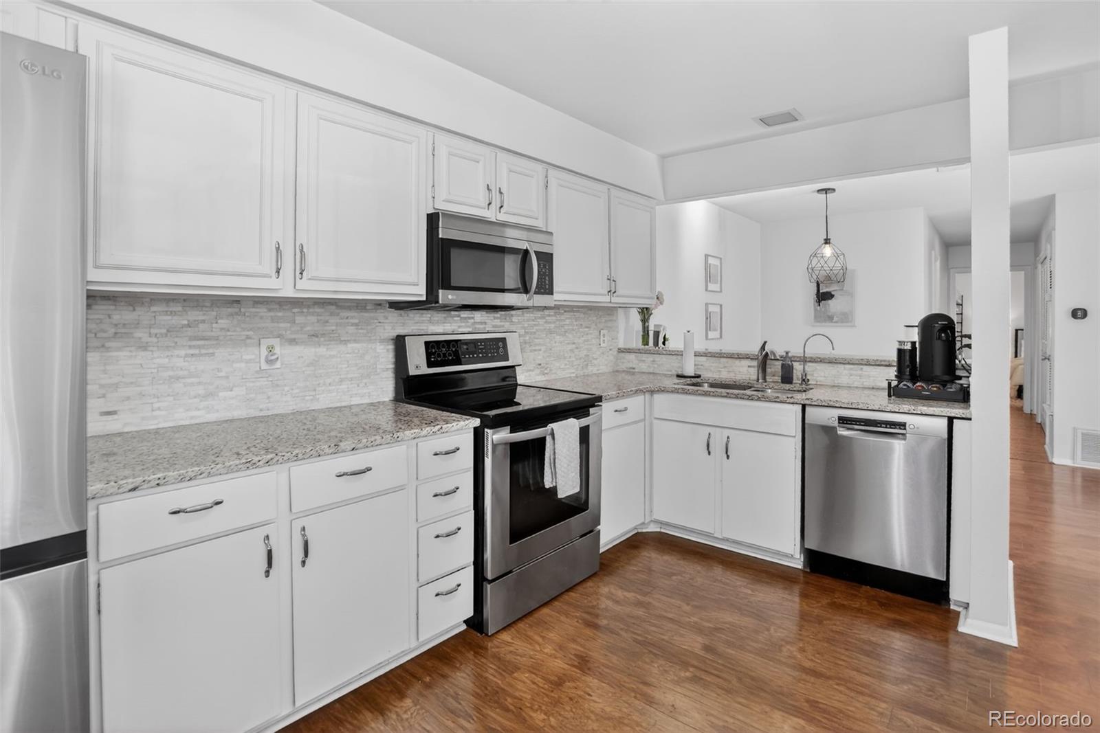 7205 S Gaylord Street Unit: F15