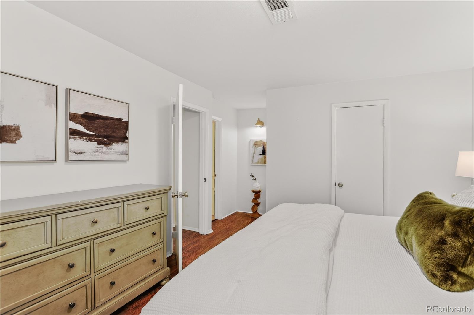 7205 S Gaylord Street Unit: F15