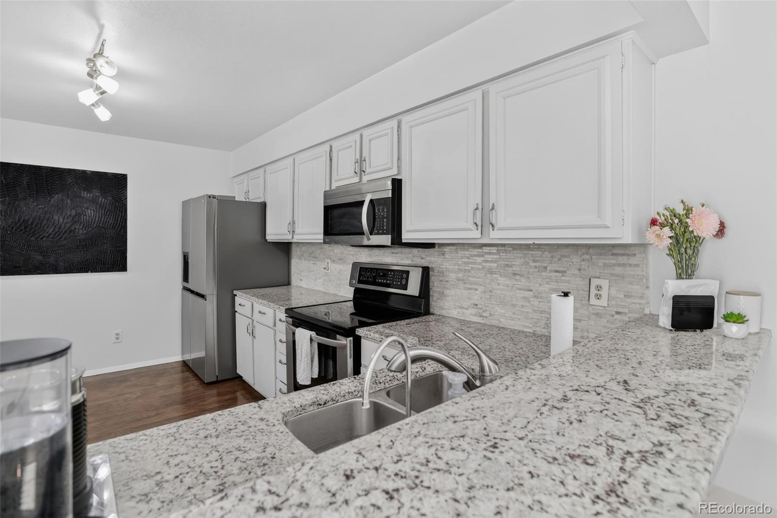 7205 S Gaylord Street Unit: F15