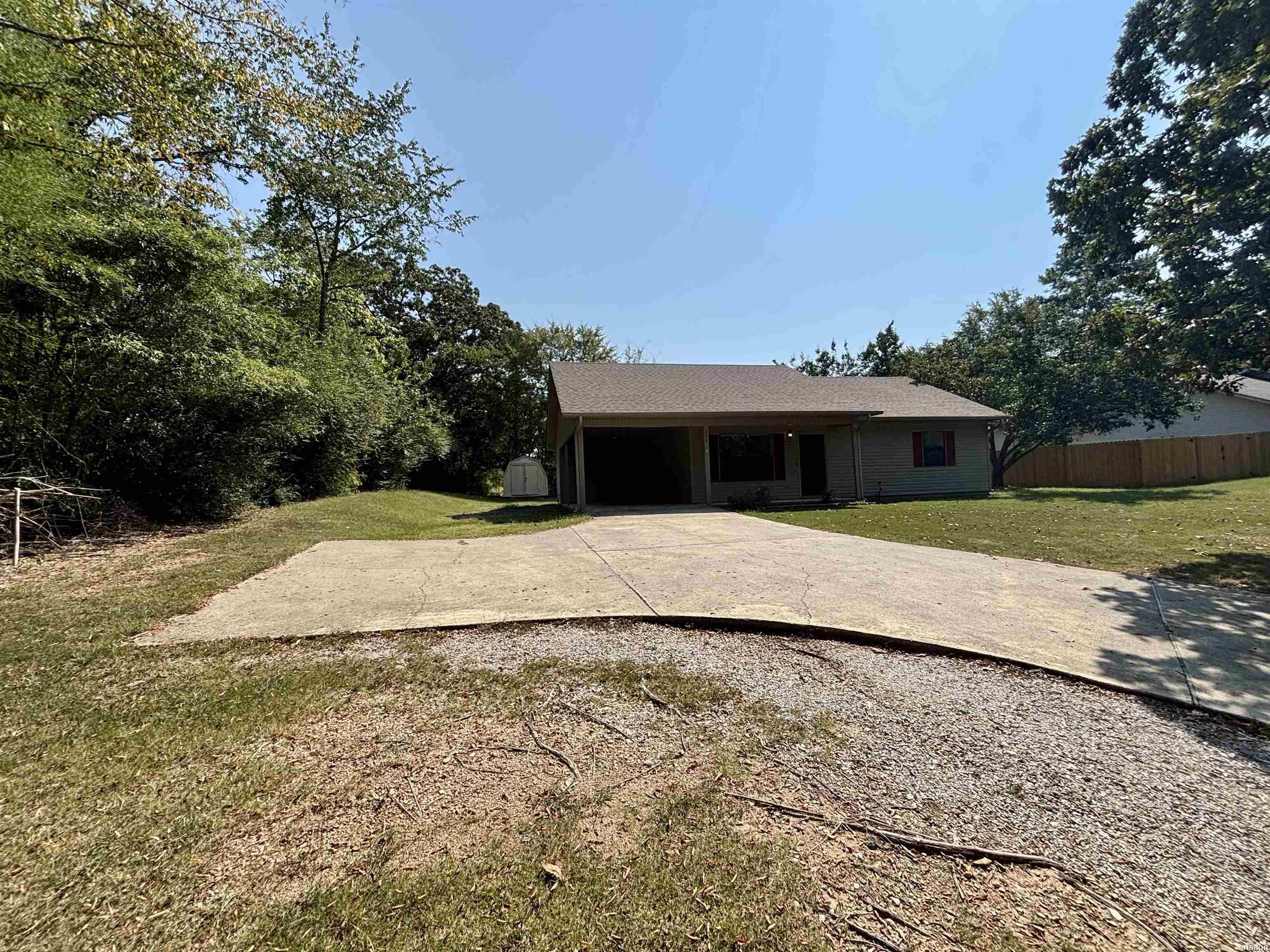 143 PARKLAND Road