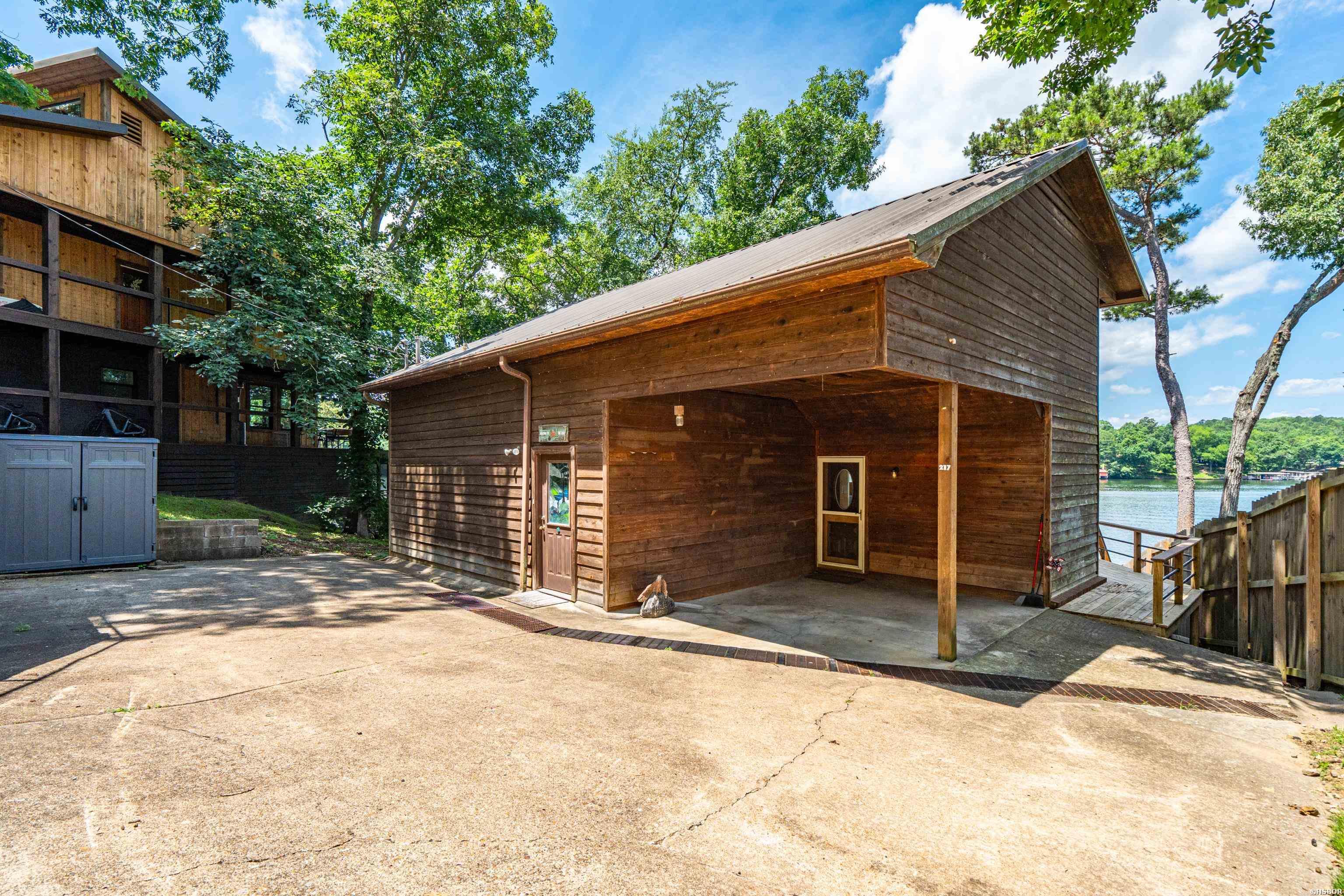 217 ARROWHEAD