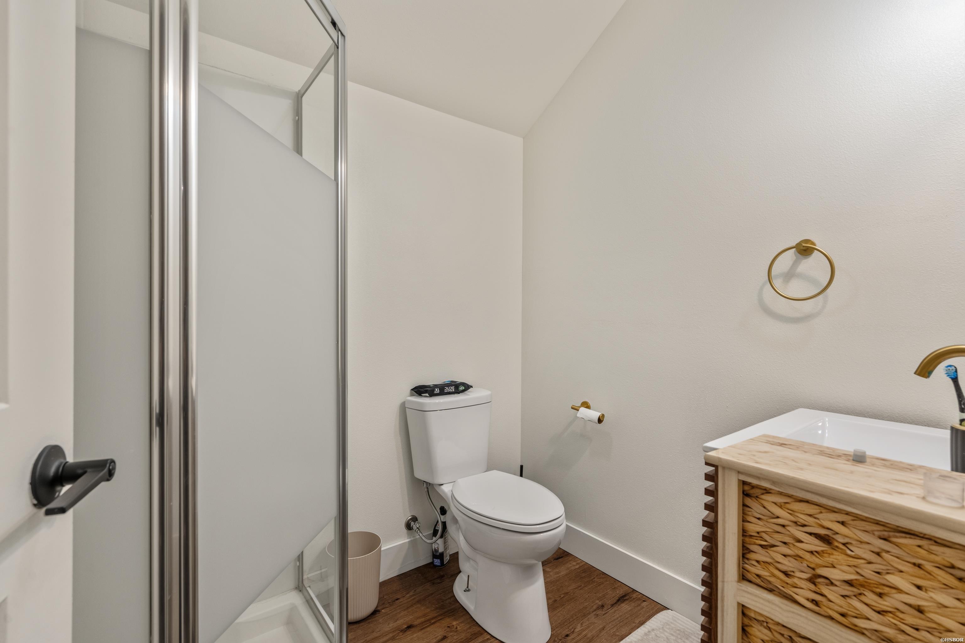 100 W HAWKVIEW Place