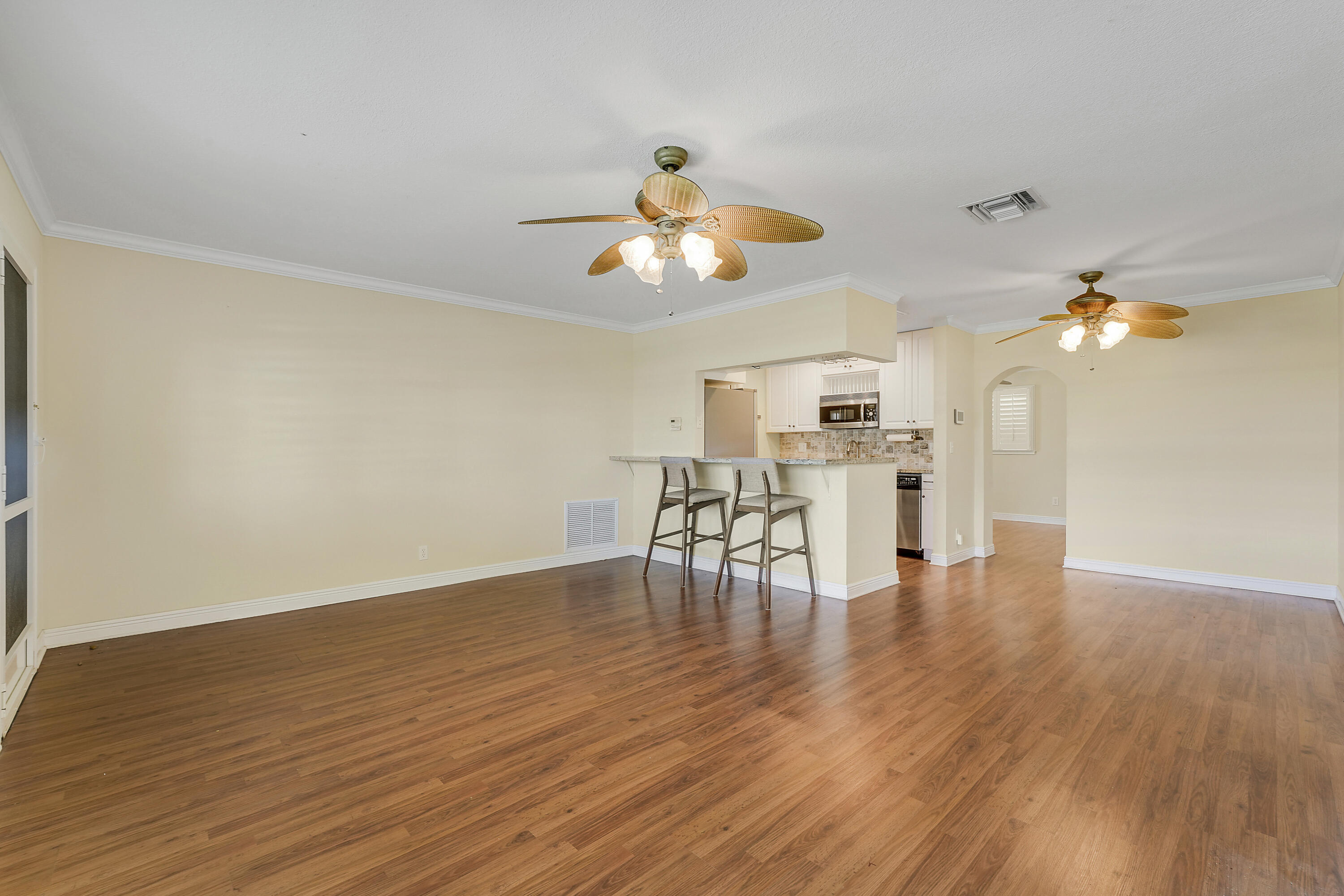 614 SW Golf Drive