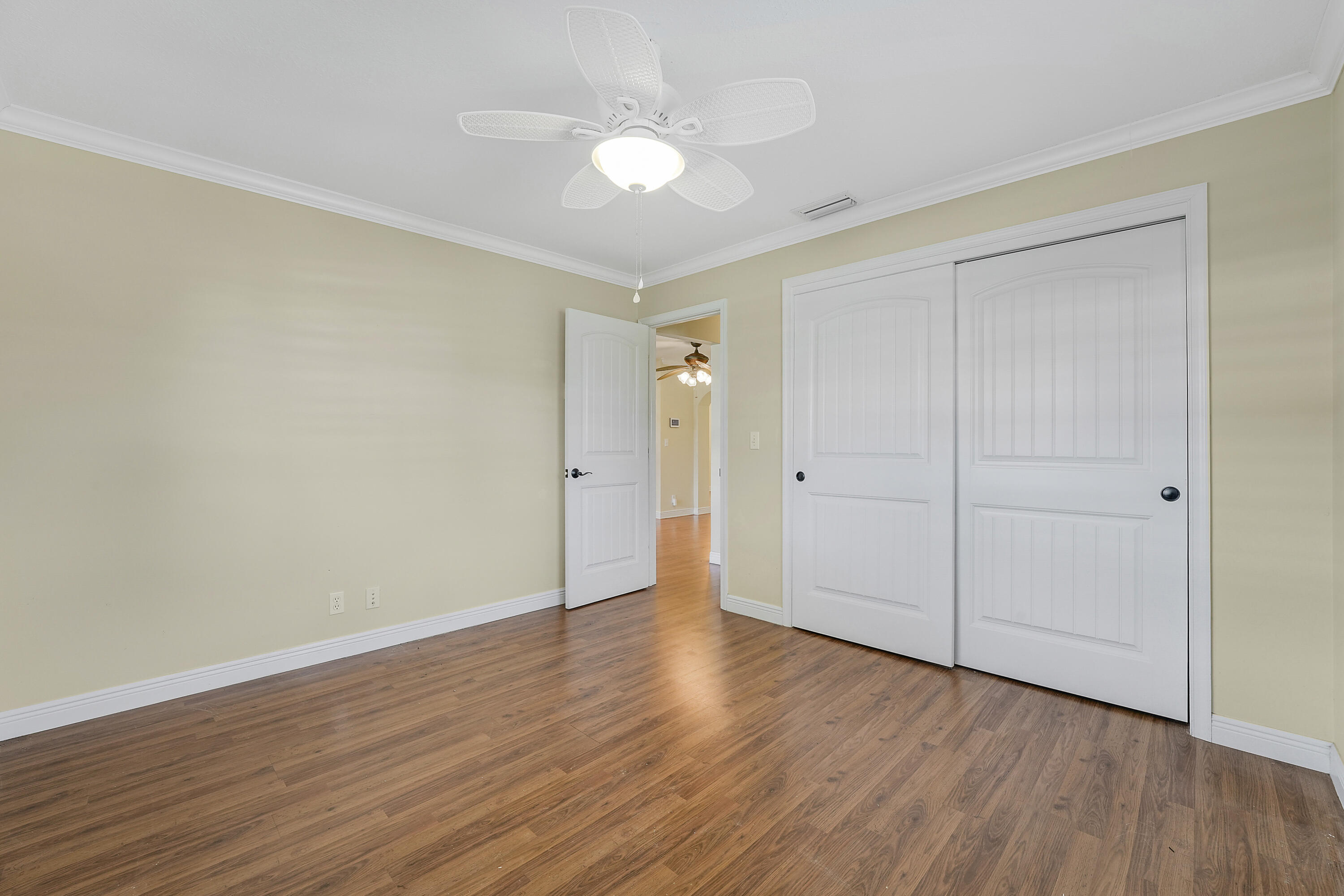 614 SW Golf Drive