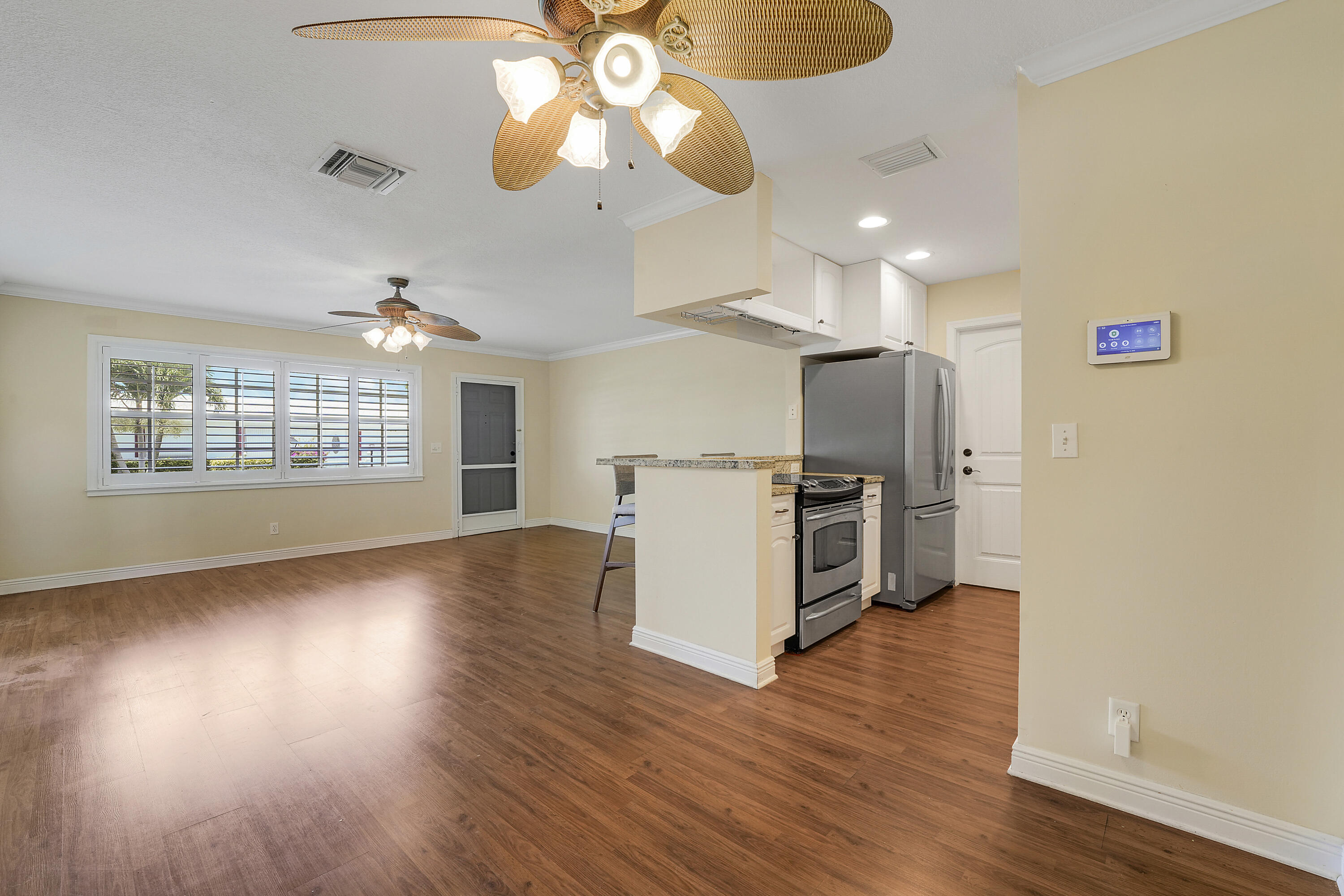 614 SW Golf Drive