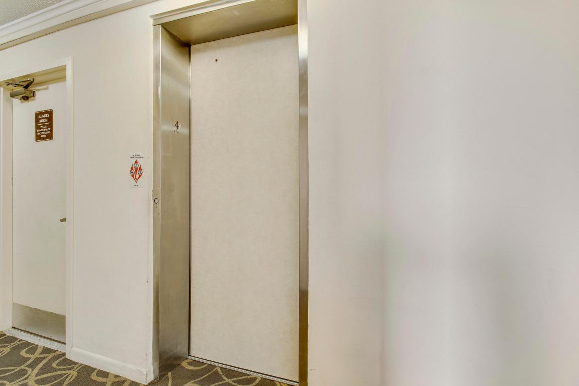 470 Executive Center Drive 4k