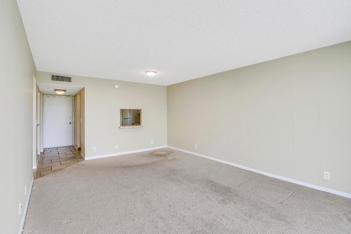 470 Executive Center Drive 4k