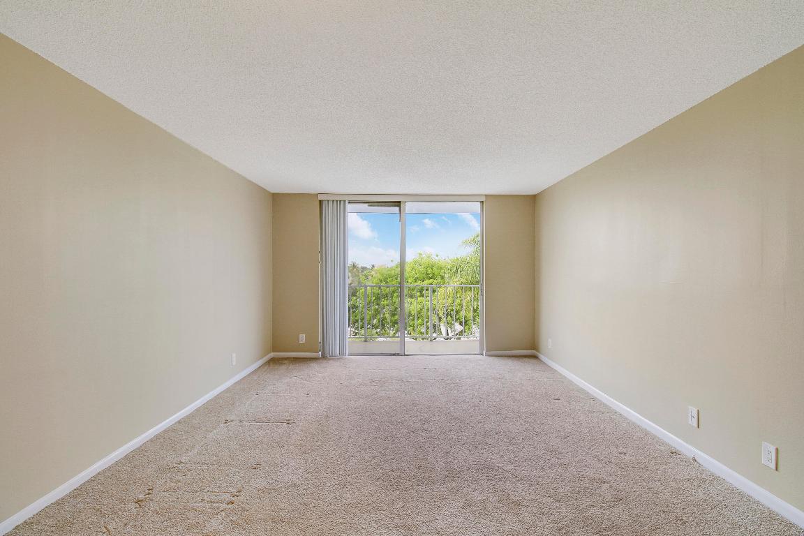 470 Executive Center Drive 4k