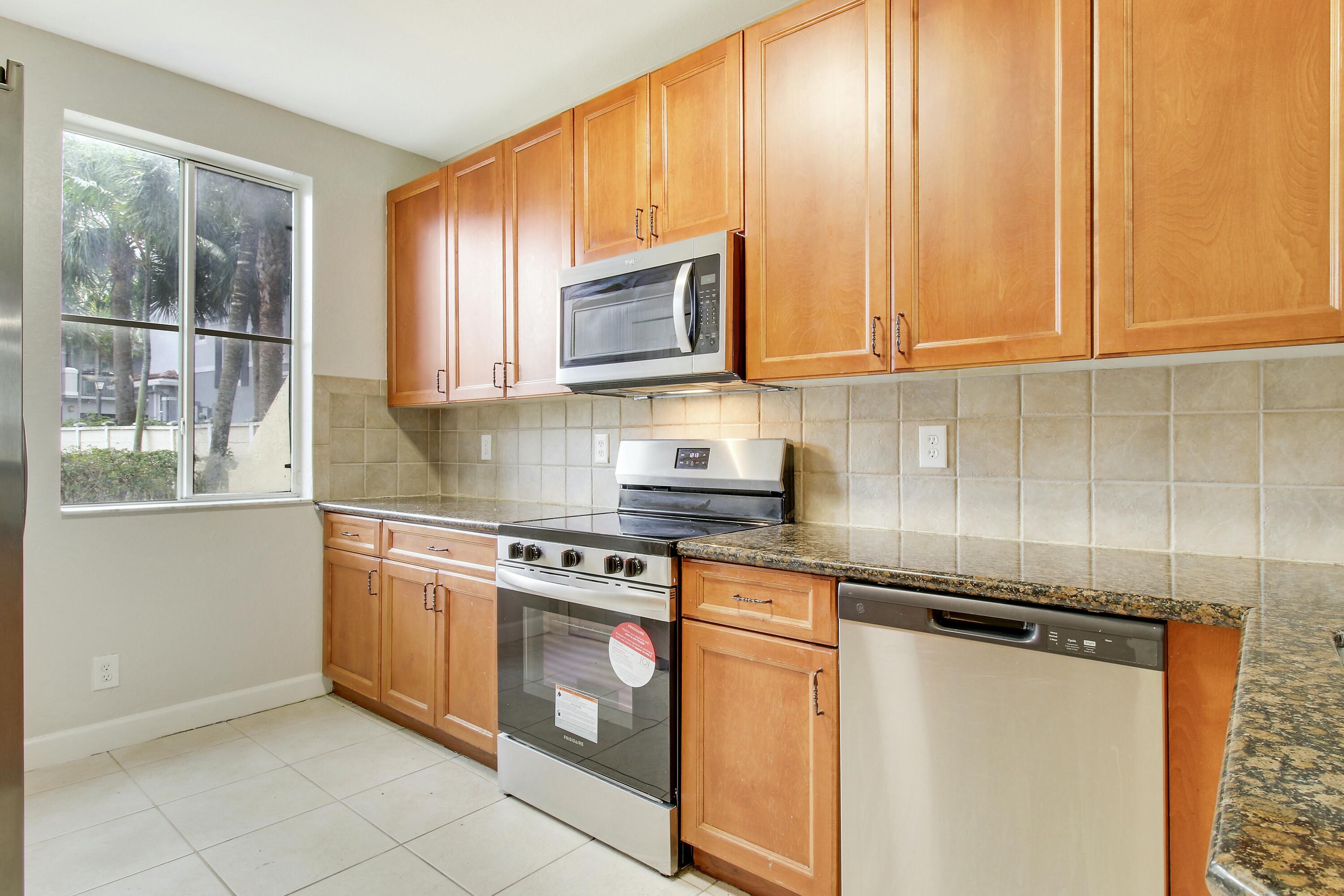 411 Bayfront Drive