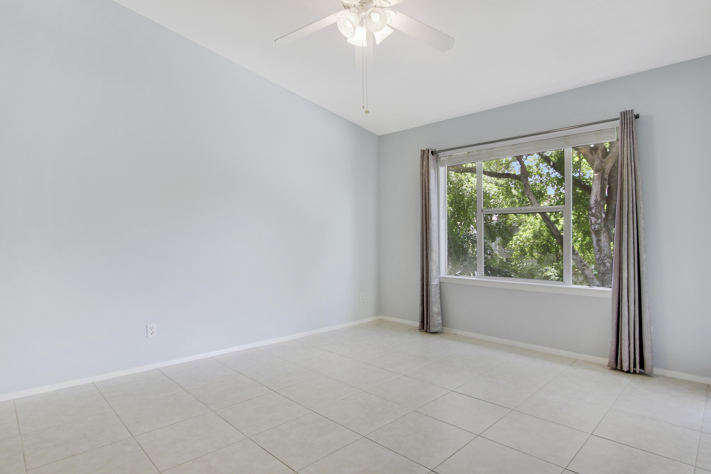 1780 Palm Cove Boulevard 6-303