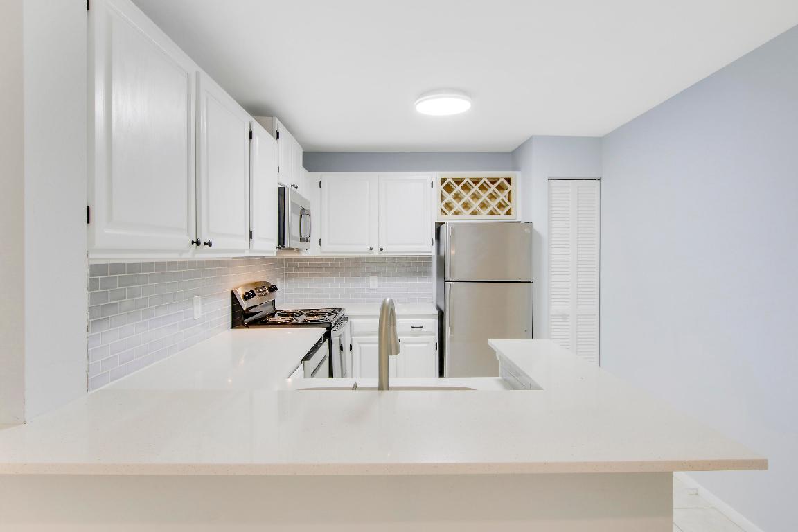 1780 Palm Cove Boulevard 6-303