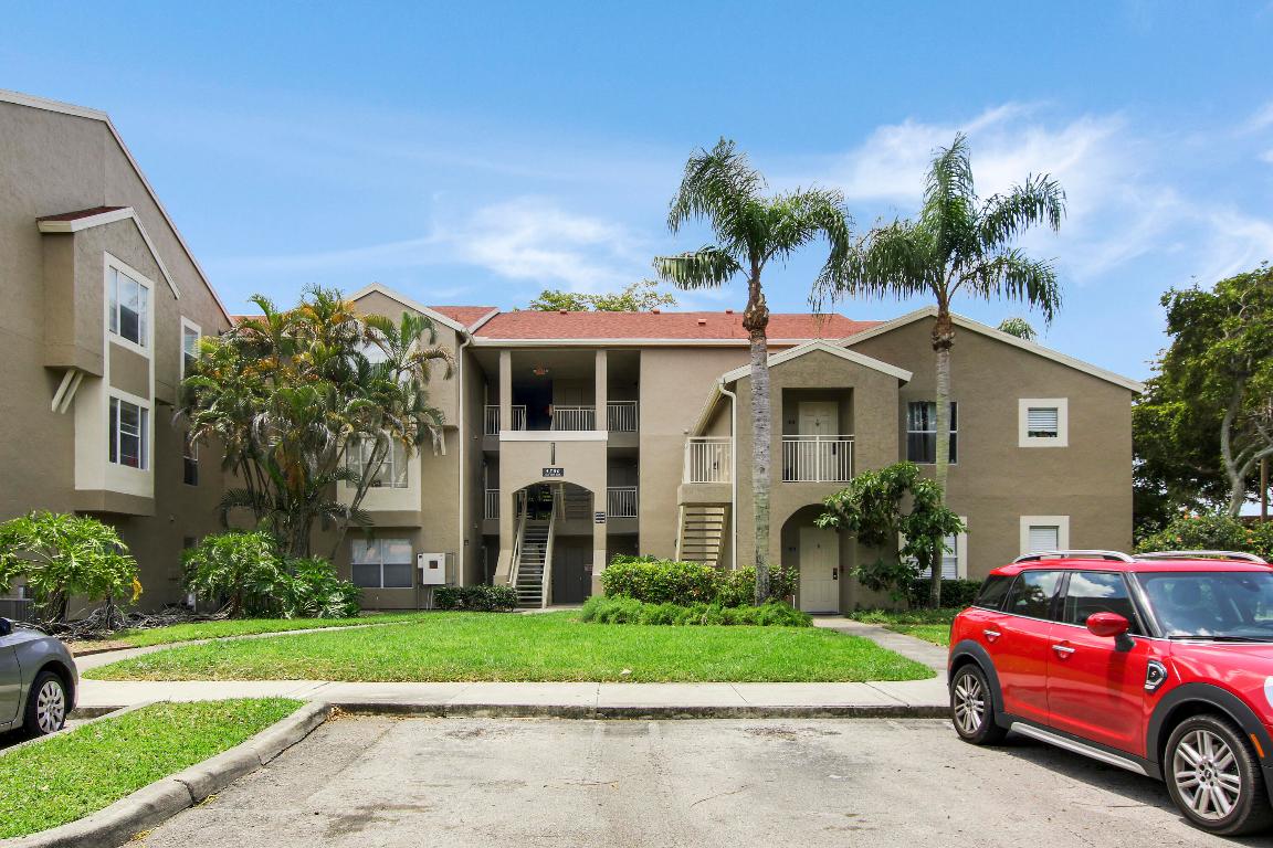 1780 Palm Cove Boulevard 6-303