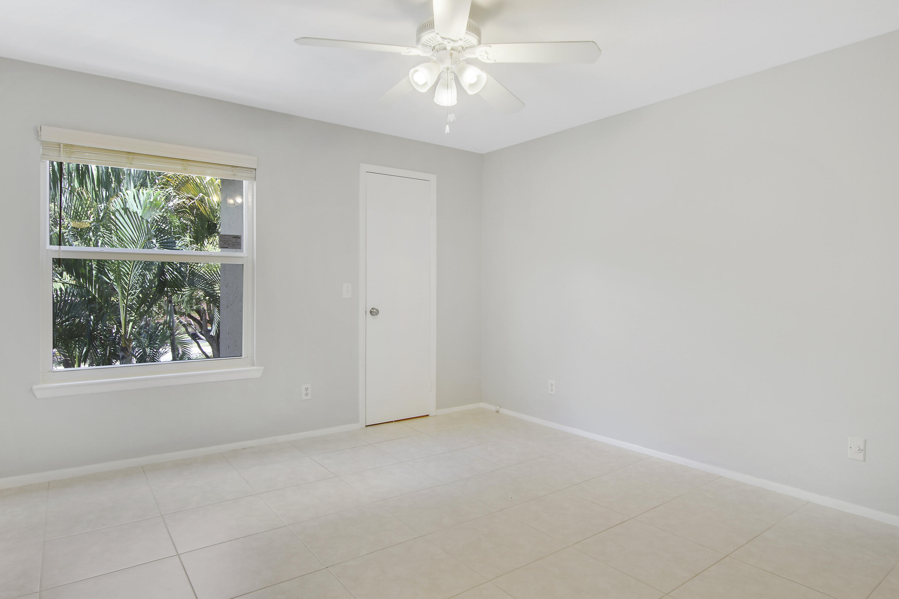 1780 Palm Cove Boulevard 6-303