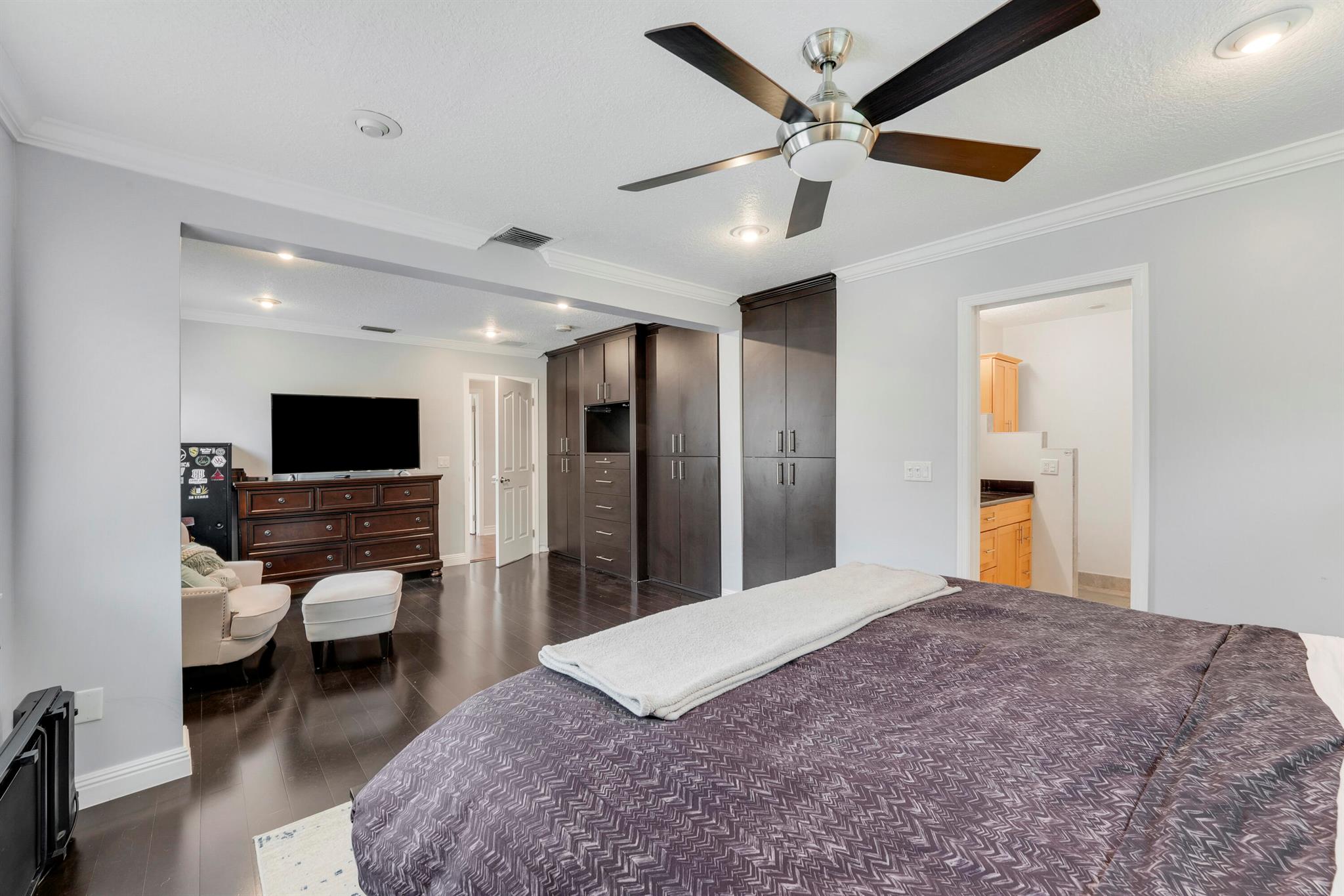 22672 SW 54th Avenue