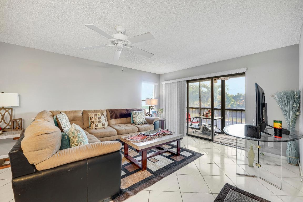 821 Sky Pine Way D2, Greenacres Unit: D2