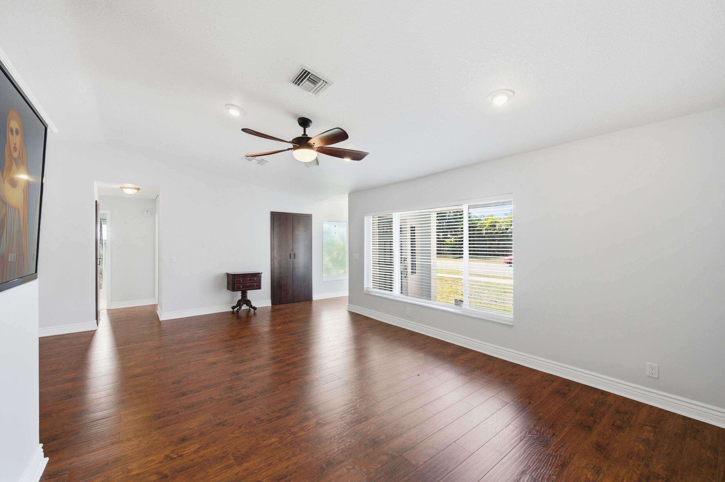 22672 SW 54th Avenue