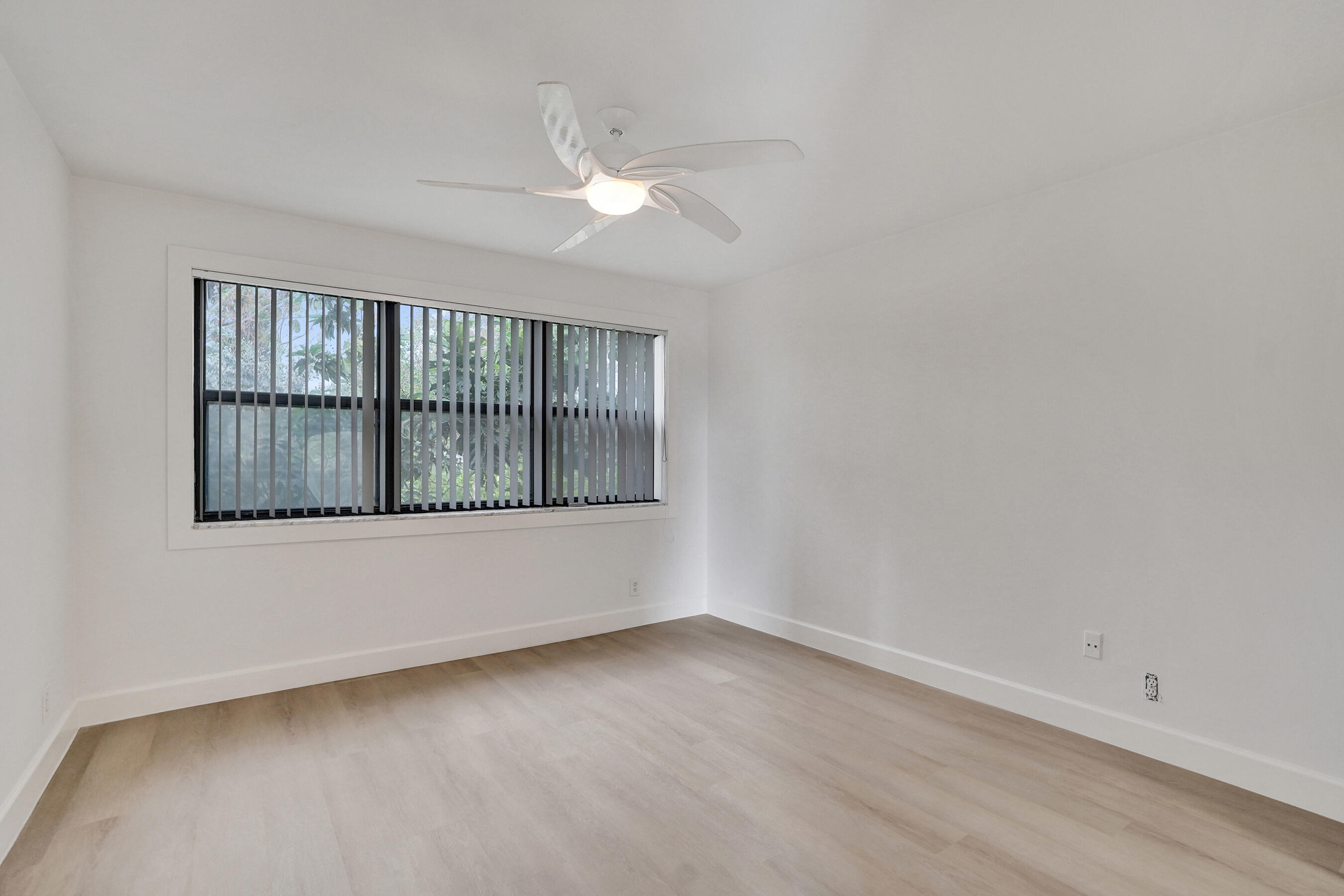 1040 Homewood Boulevard L202