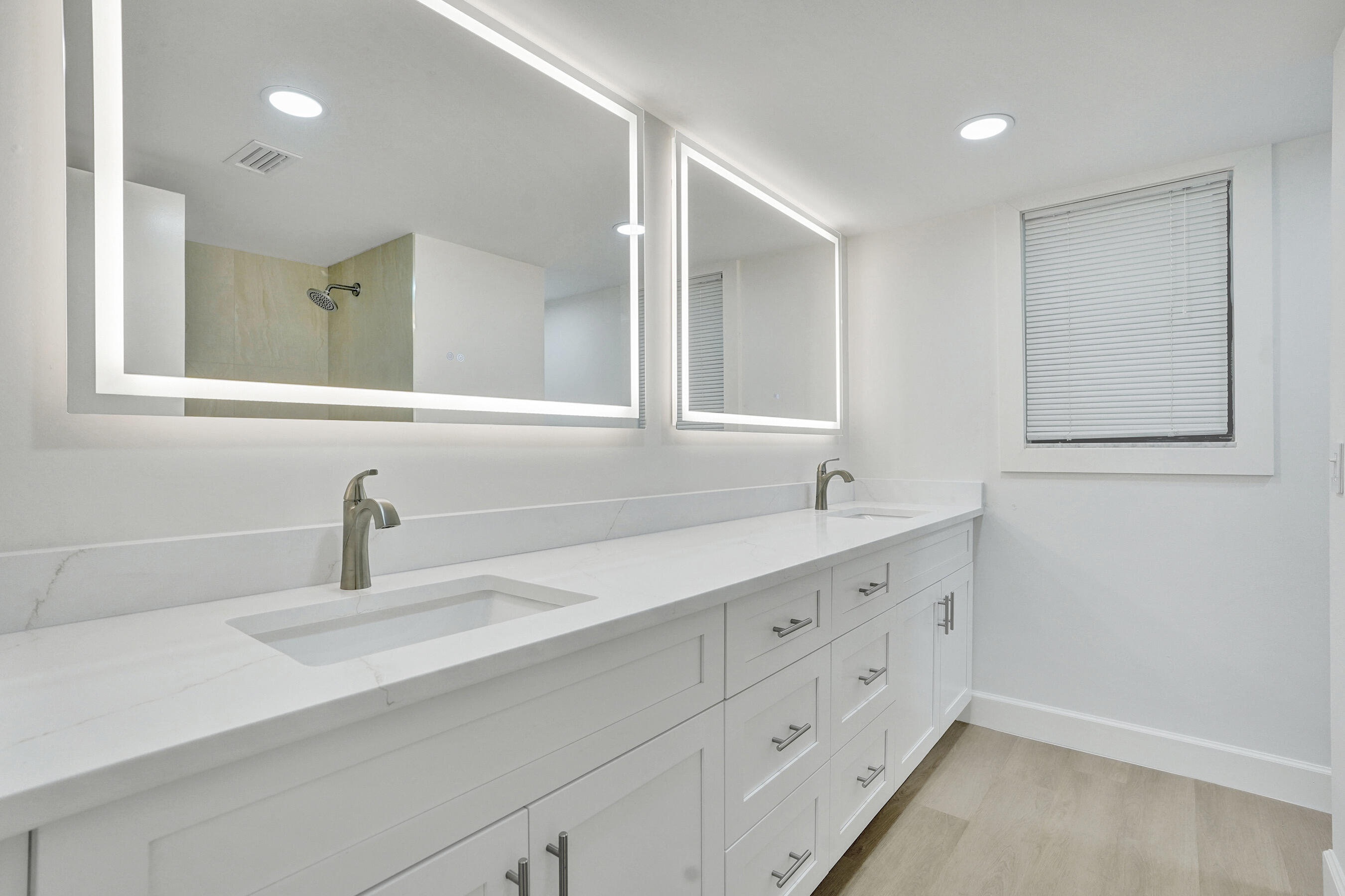 1040 Homewood Boulevard L202