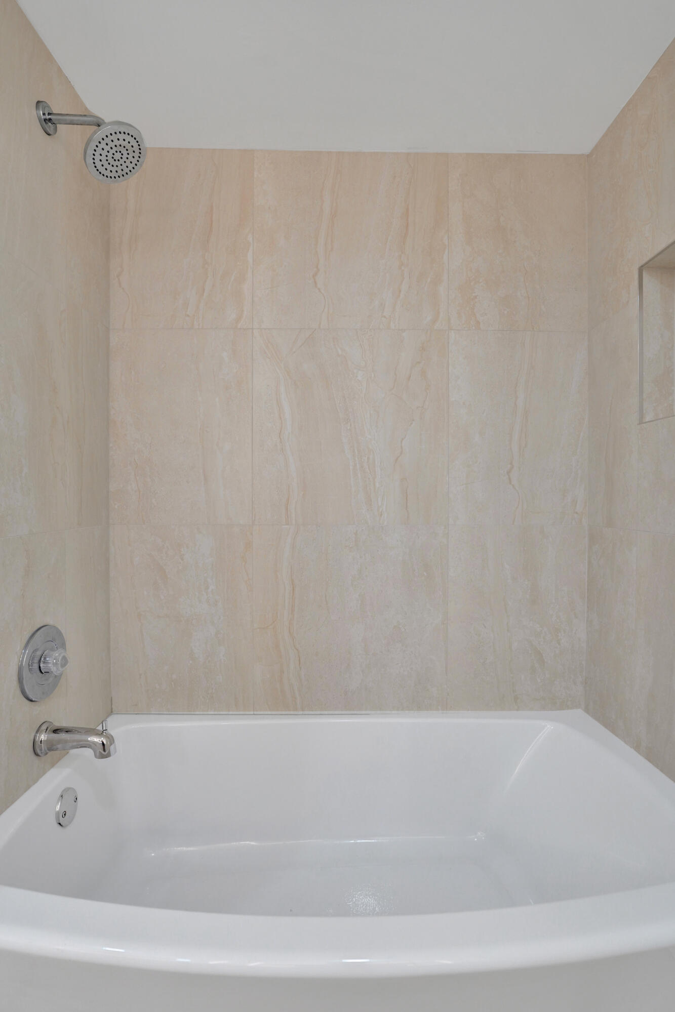 1040 Homewood Boulevard L202