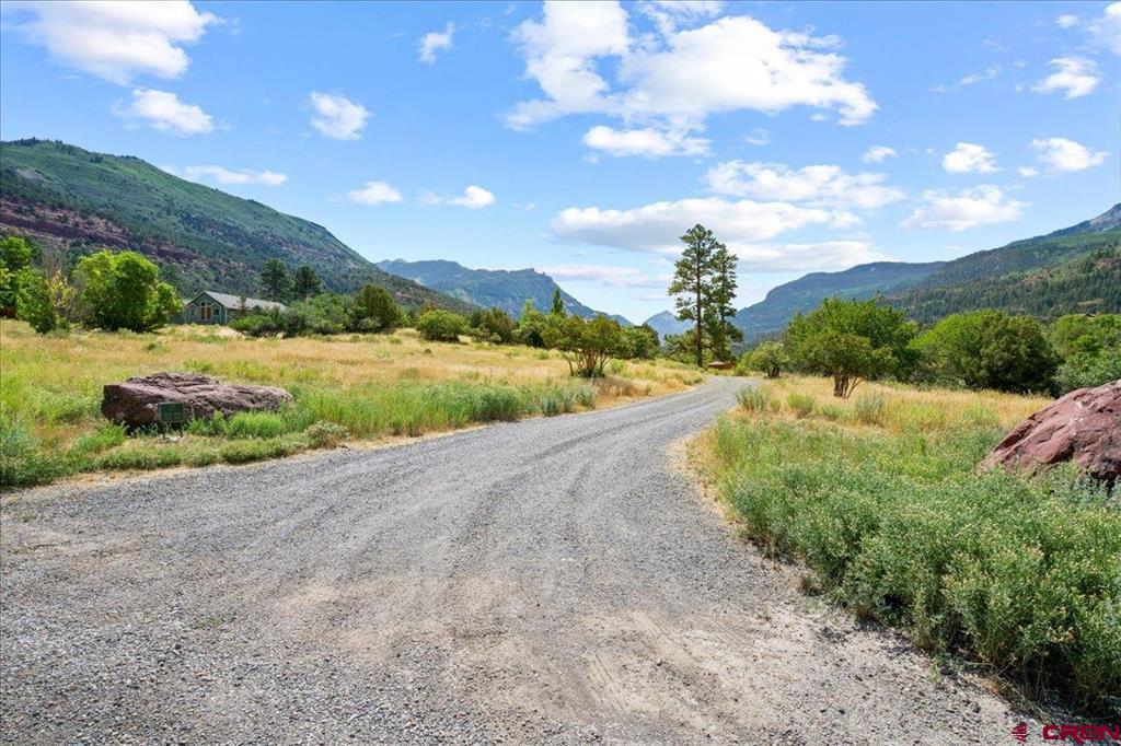 17 Whitehouse Vista Lane