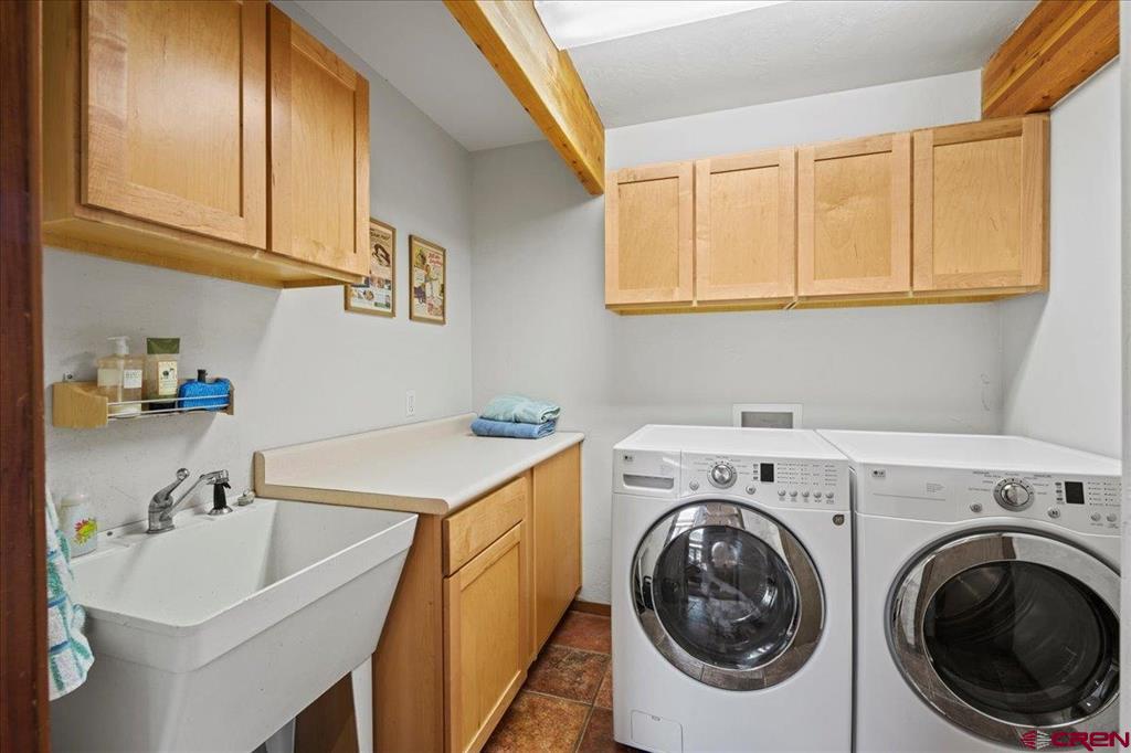 17 Whitehouse Vista Lane