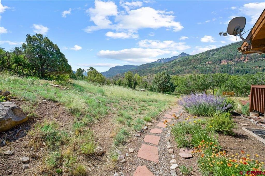 17 Whitehouse Vista Lane