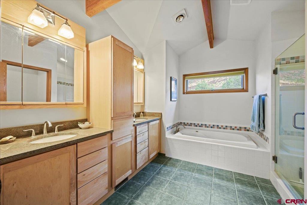 17 Whitehouse Vista Lane