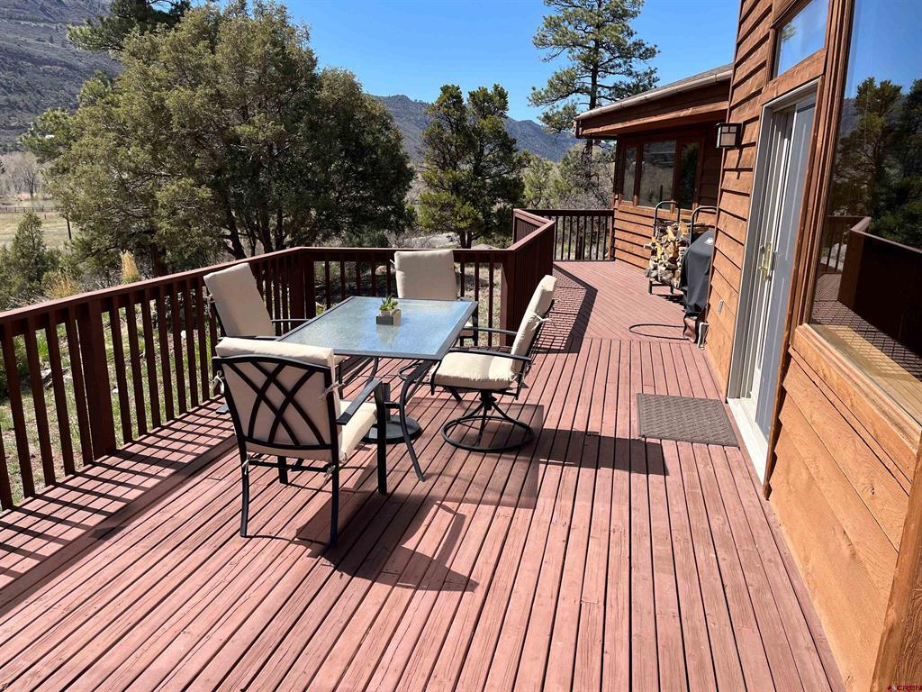 17 Whitehouse Vista Lane