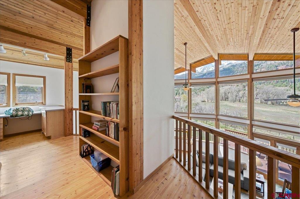 17 Whitehouse Vista Lane