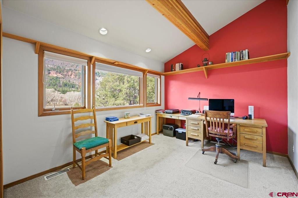 17 Whitehouse Vista Lane