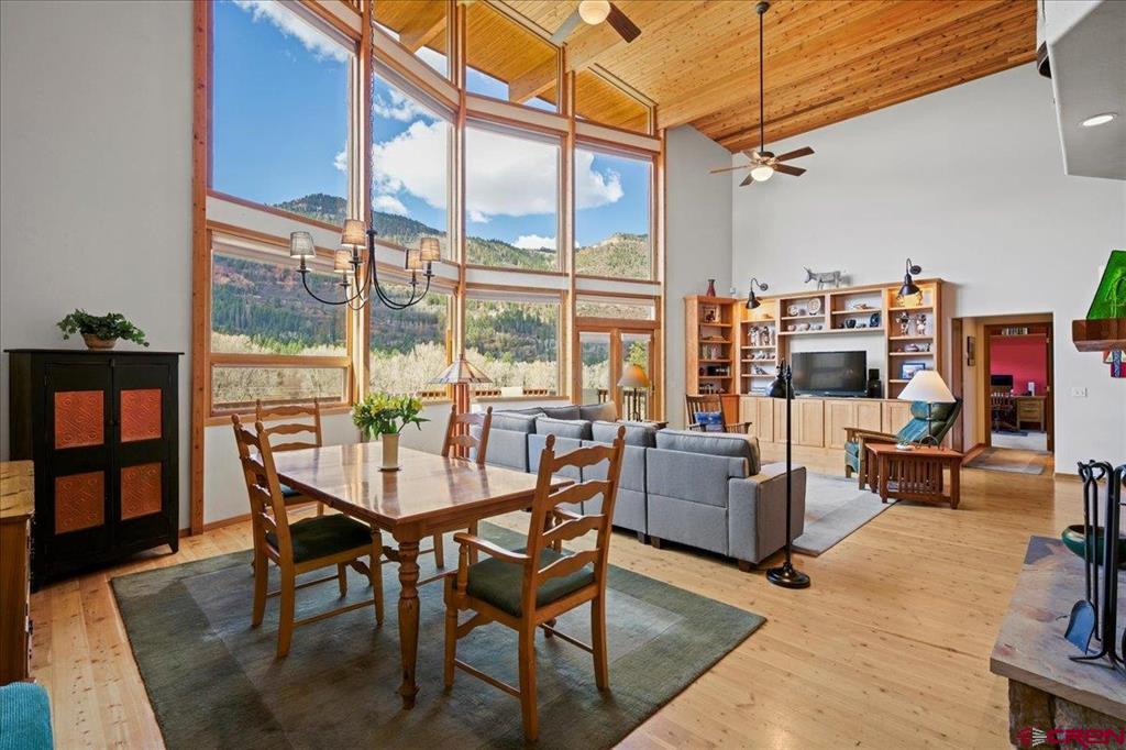 17 Whitehouse Vista Lane