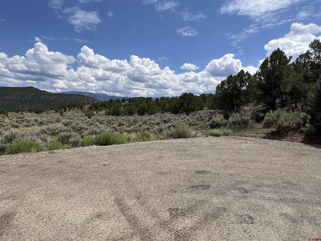 340 Quarterhorse Lane