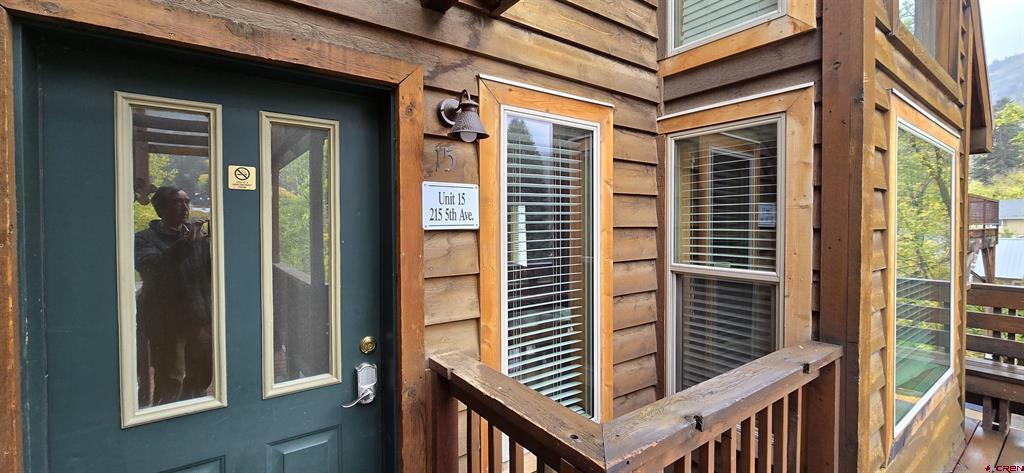 215 5th Avenue Unit: 15