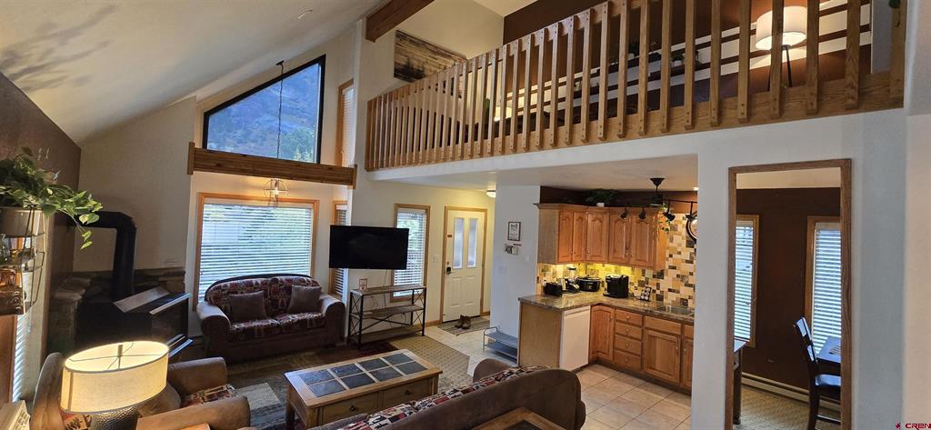 215 5th Avenue Unit: 15