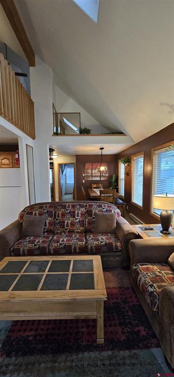 215 5th Avenue Unit: 15