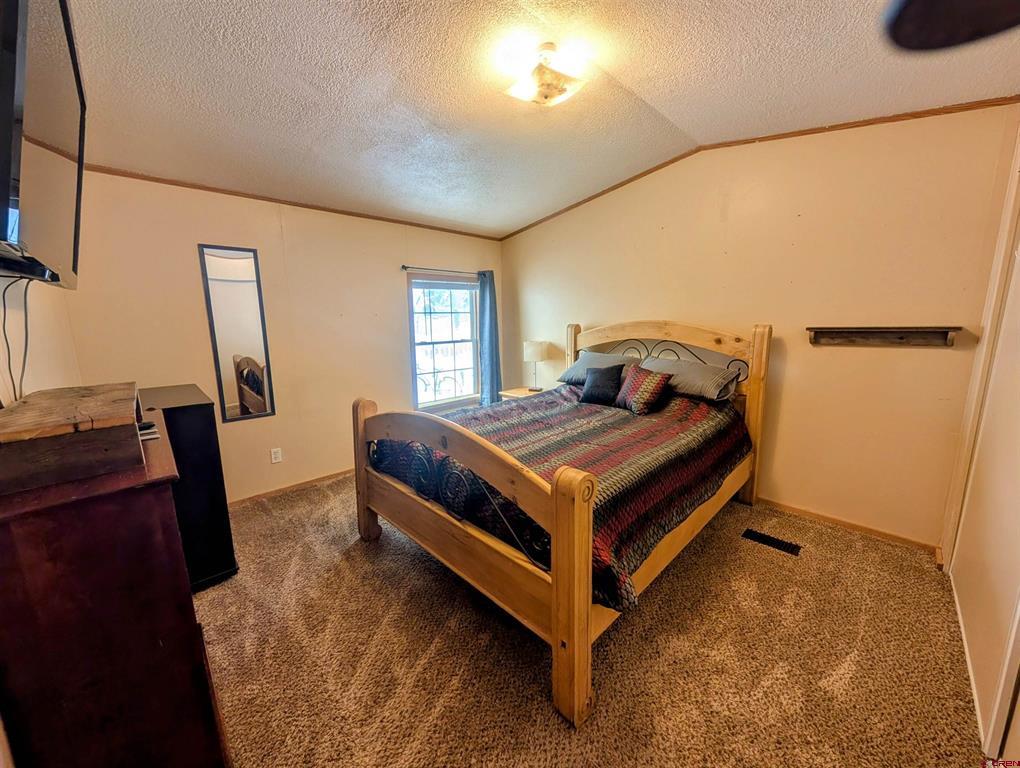 1500 Oak Street Unit: 15