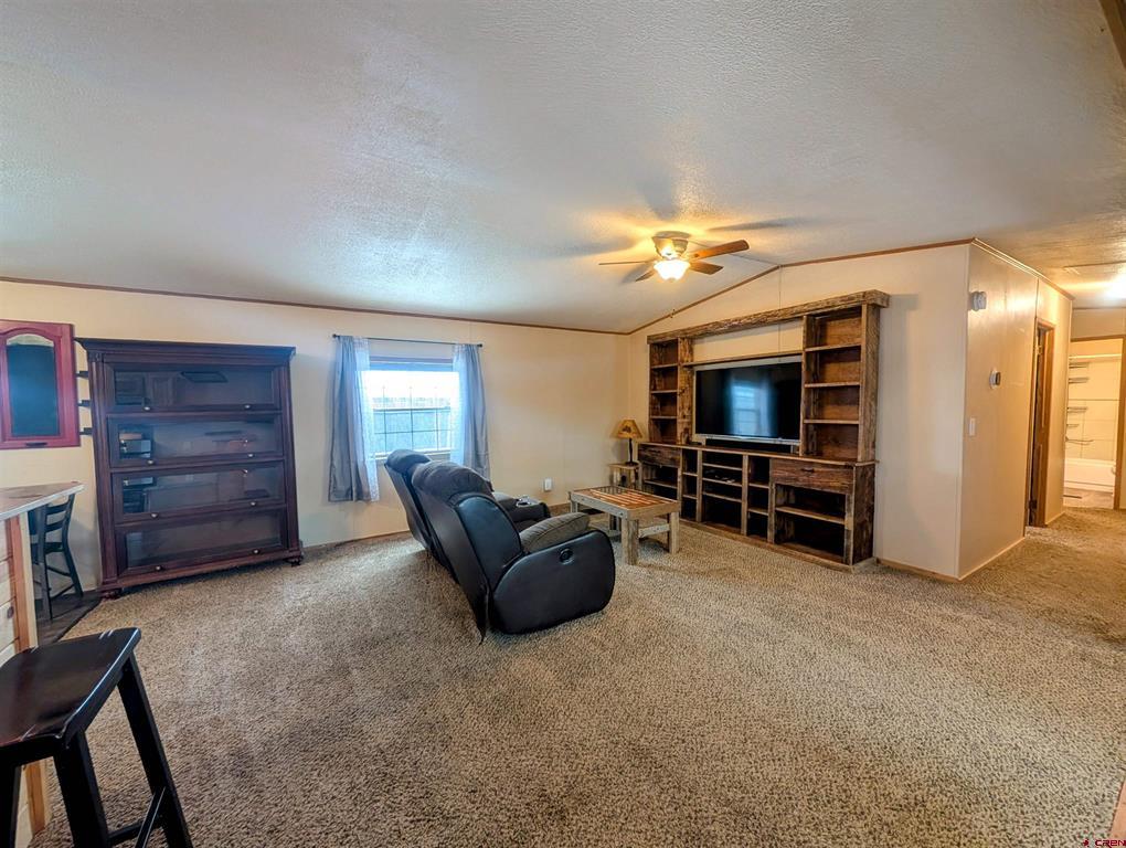 1500 Oak Street Unit: 15