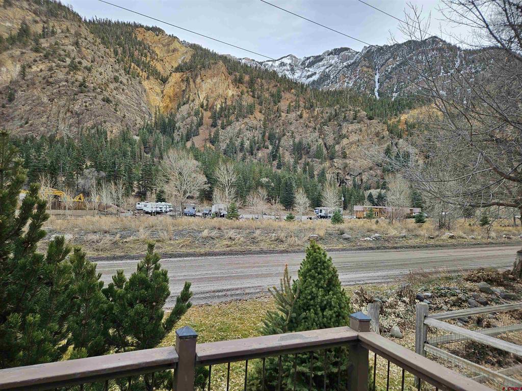 1900 Oak Street Unit: 19