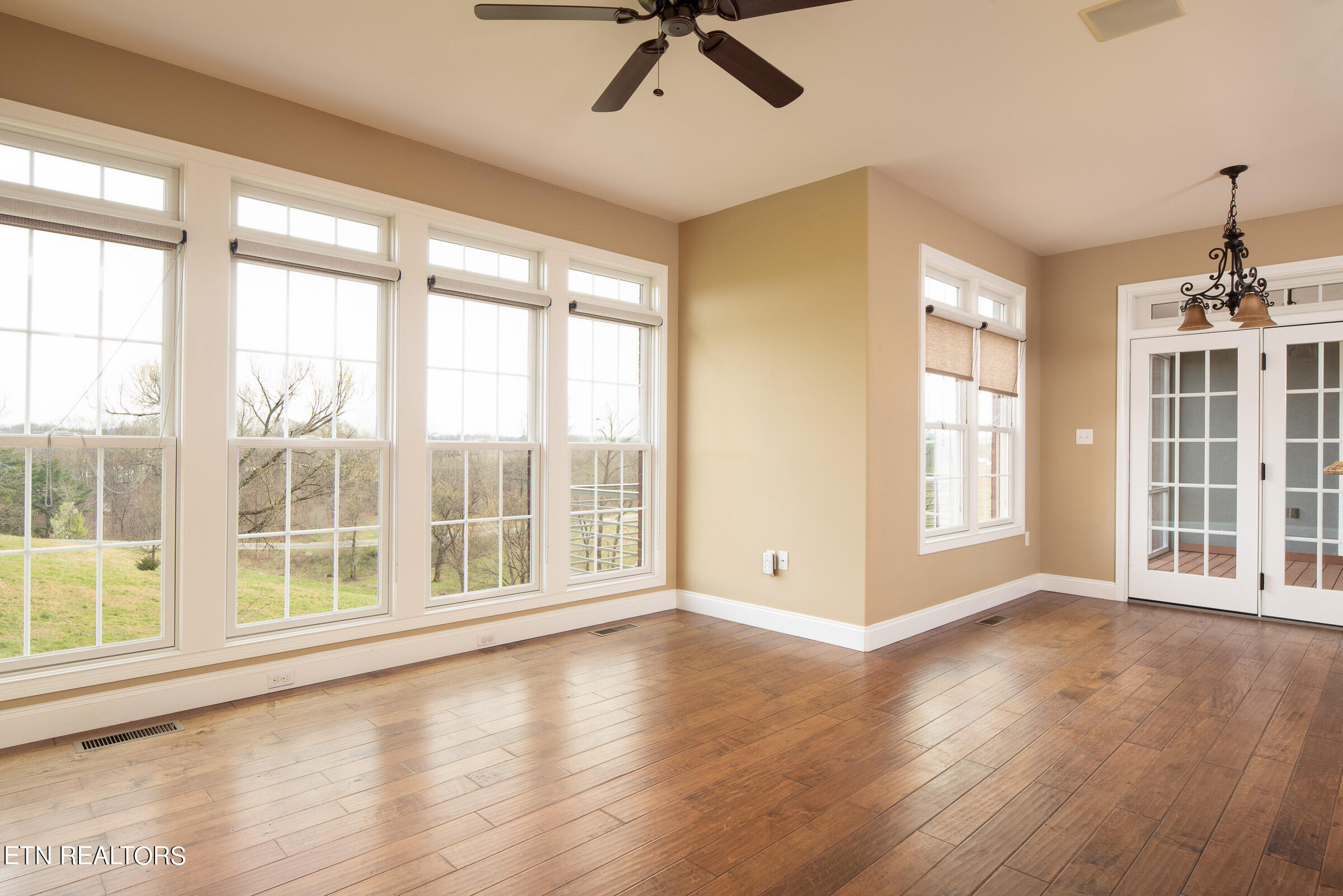 2204 Windswept Way