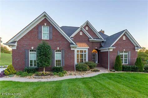 2204 Windswept Way