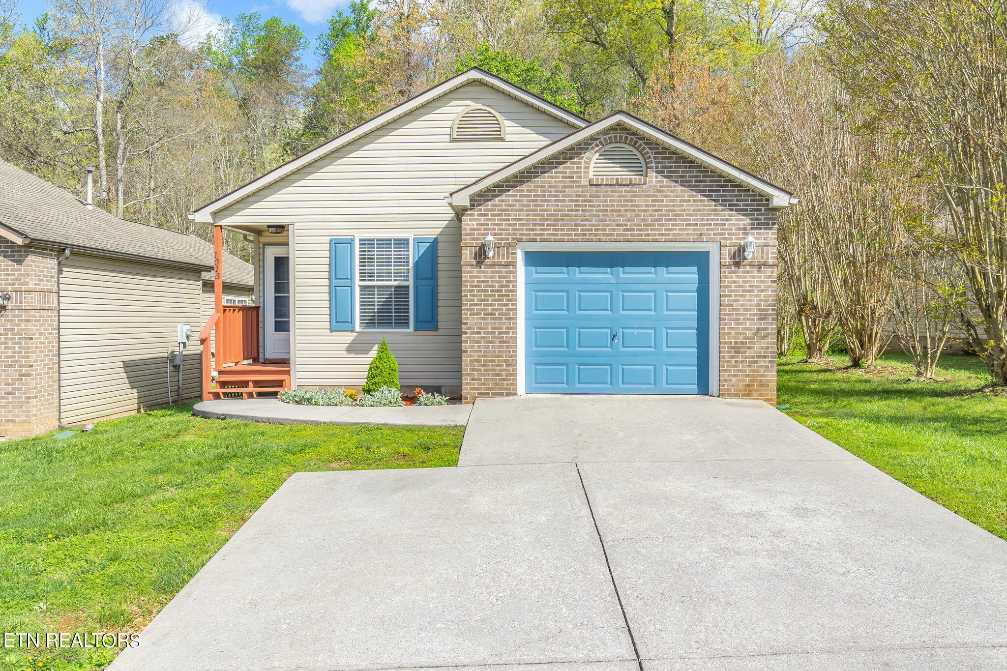 1013 Teranes Way