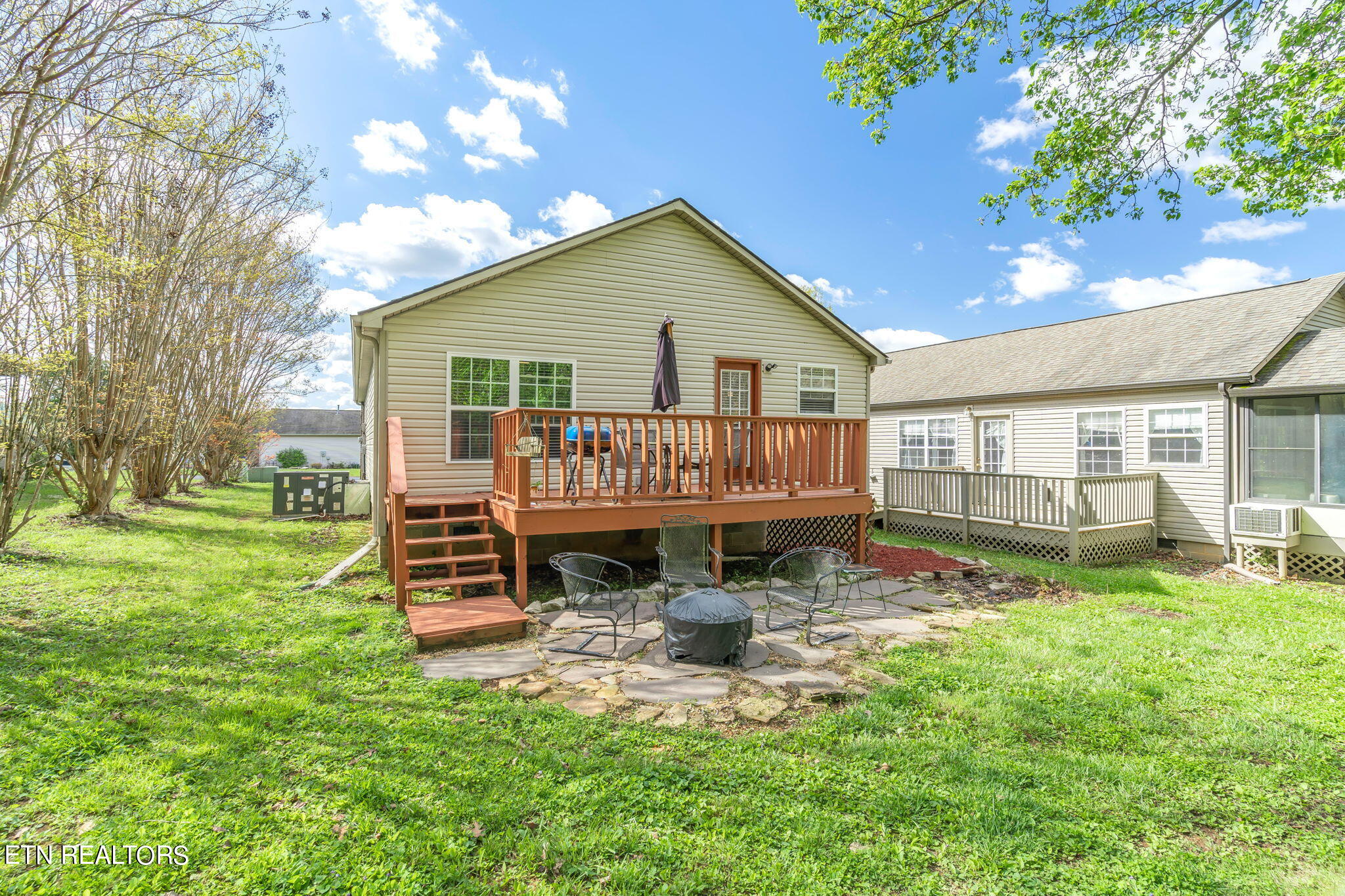 1013 Teranes Way