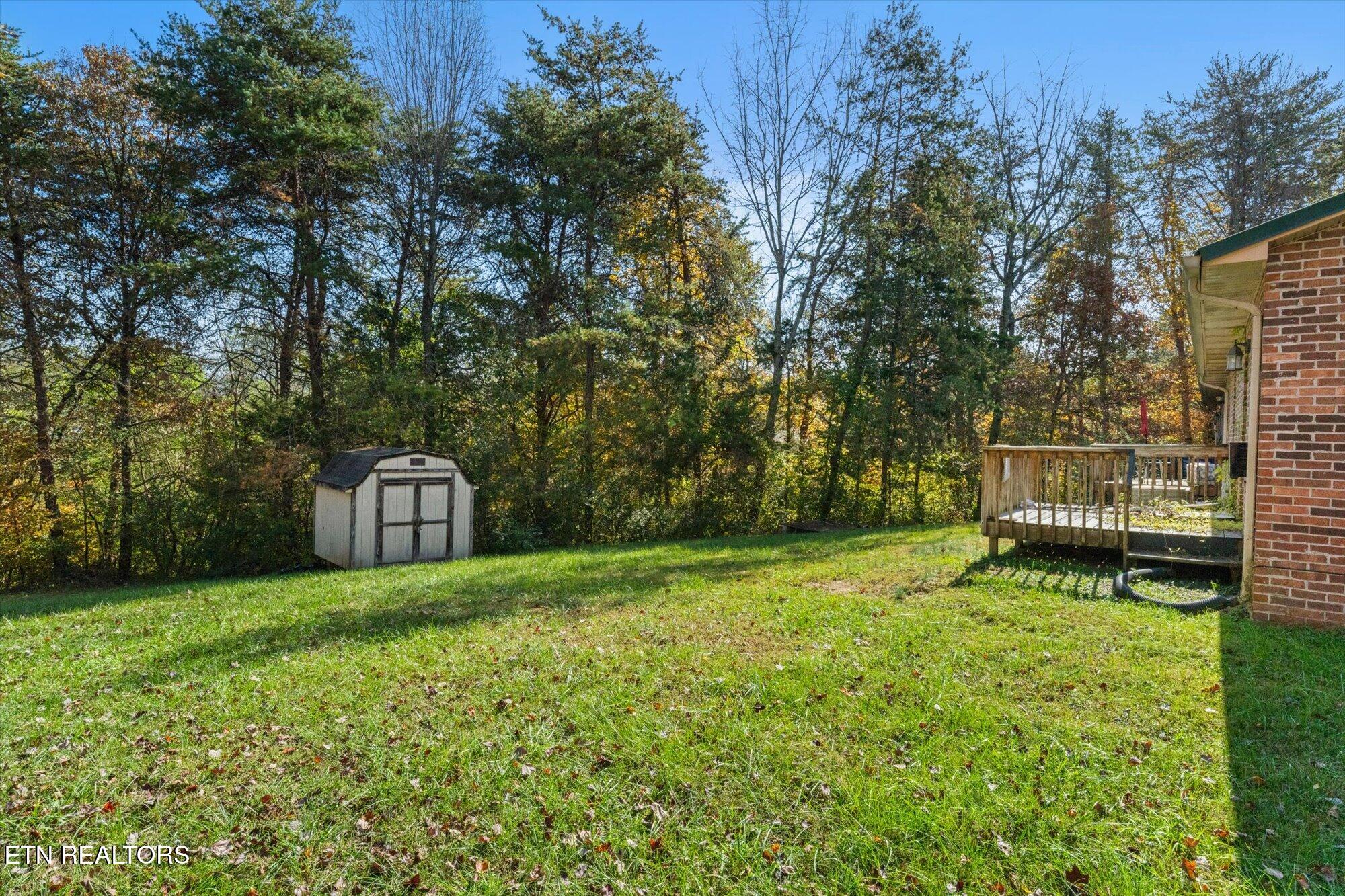 1402/1404 Hicks Rd