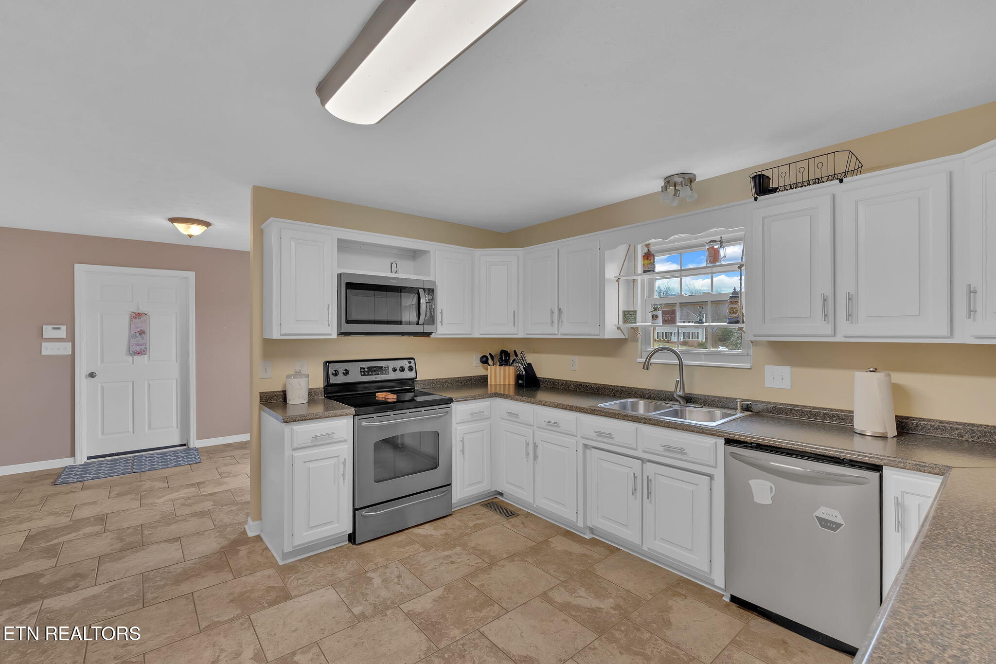 4813 Walnut Hill Drive